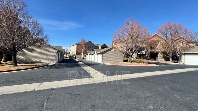 Building Photo - 1441 Westbury Way