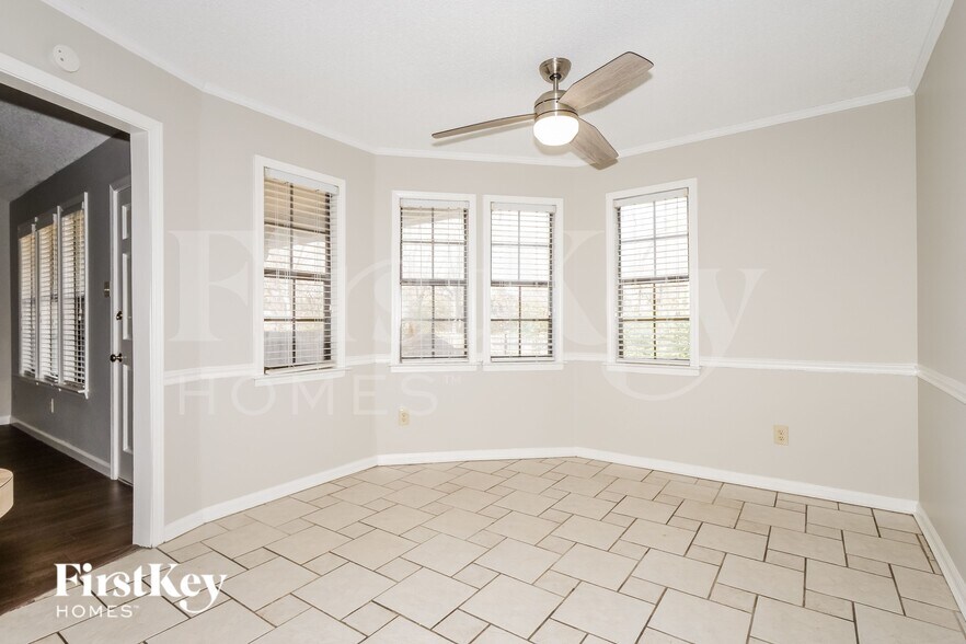 Building Photo - 9460 Woodcutter Ln