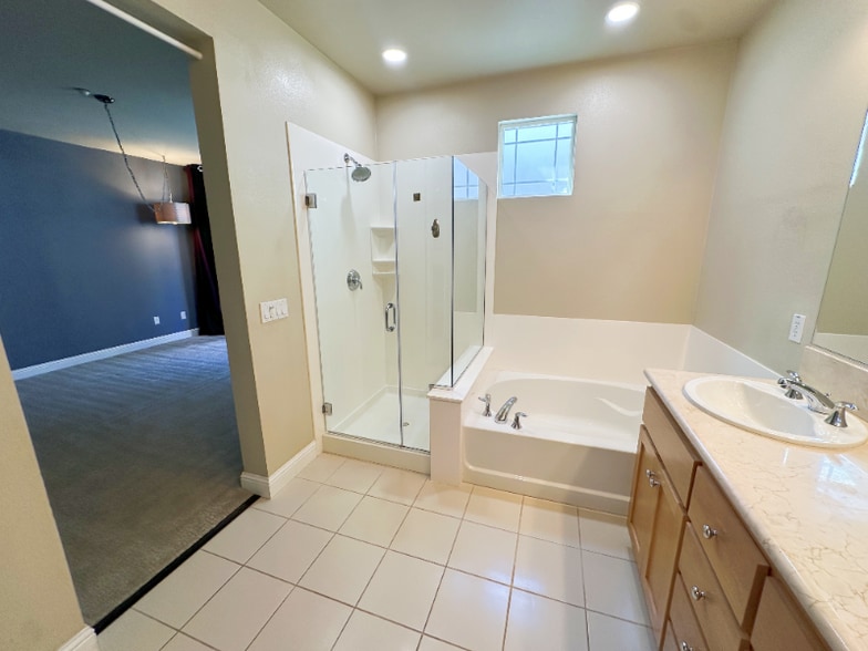 Building Photo - 3763 Klamath Ln