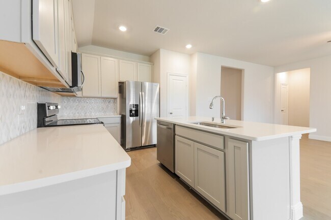 Building Photo - Brand-New 3-Bed Home with Designer Finishes, Energy Savings, and Community Amenities in Anna