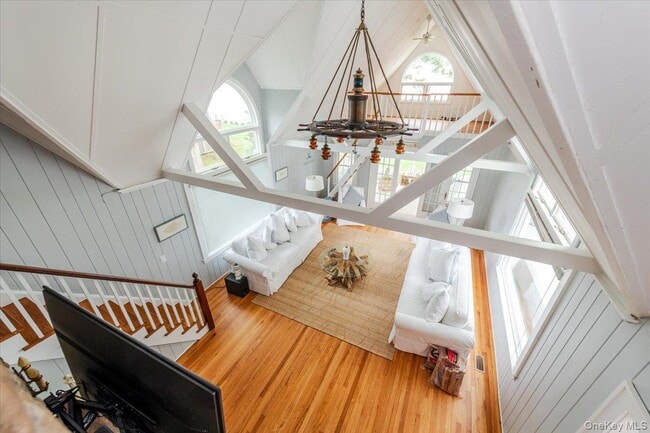 Building Photo - 100 W Shore Dr