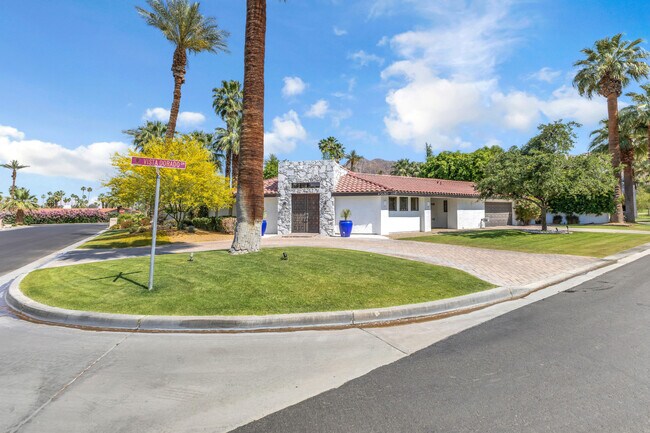 Building Photo - 45680 Vista Dorado Dr