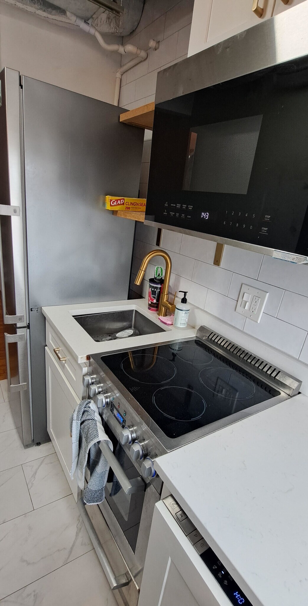 Building Photo - 464 Commonwealth Ave