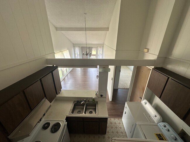 Building Photo - 3 BD / 2 BA Townhome in Aiea!!!