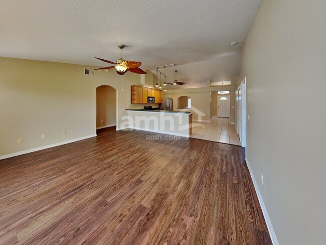 Building Photo - 11514 Pineloch Loop