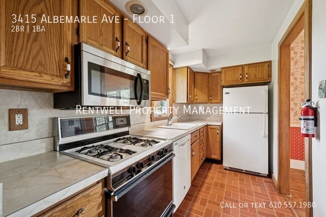 Building Photo - 3415 Albemarle Ave