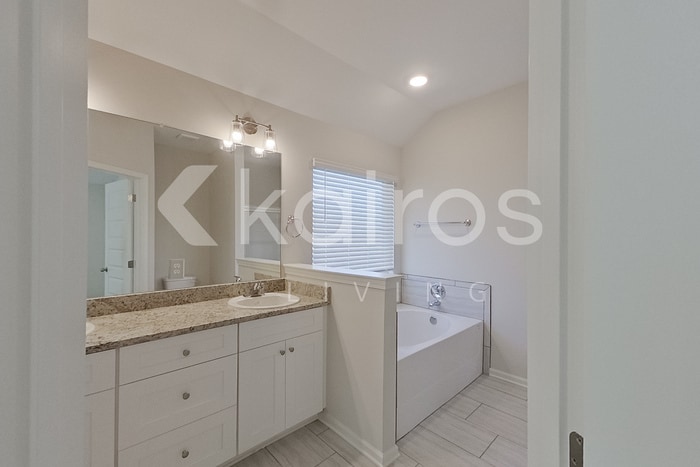 Building Photo - 251 Magnolia Dr