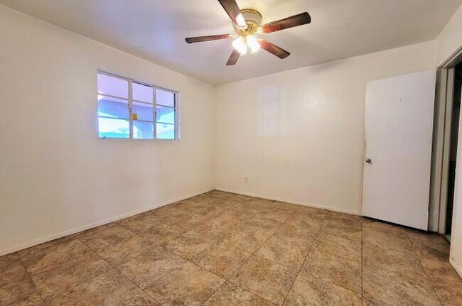 Building Photo - COMING SOON 3-Bedroom 2-bath REMODELED HOUSE