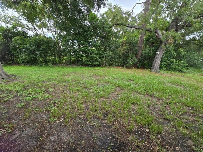 Building Photo - 1420 Mariner Blvd