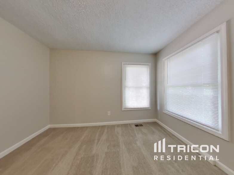Building Photo - 6741 Crestbrook Ln