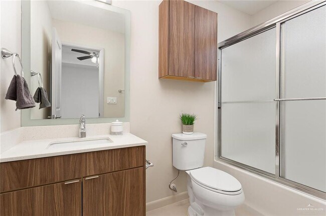 Building Photo - 12 Coyote Hls