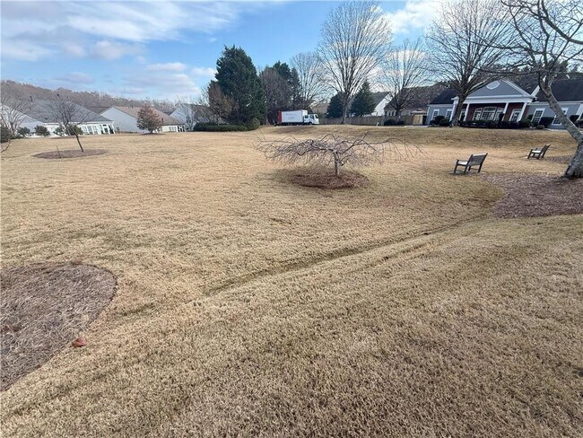 Building Photo - 1460 Vinery Ave