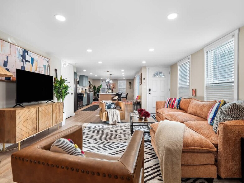 Building Photo - 5602 Tillman Ave