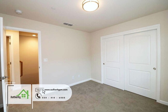 Building Photo - 838 Mission De Oro Dr