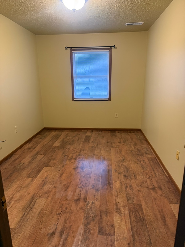 Building Photo - 5169 Princeton Glendale Rd