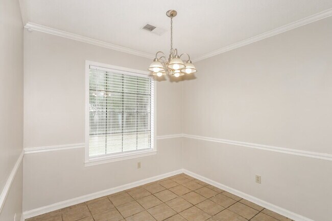 Building Photo - 5818 Southbend Ln