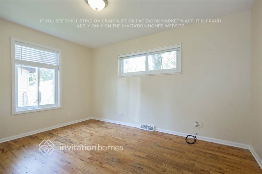 Building Photo - 358 N 2nd Ave