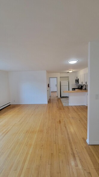 Building Photo - 204 Woodcliff Ave