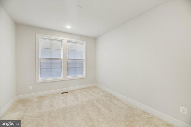 Building Photo - 42051 Night Nurse Cir