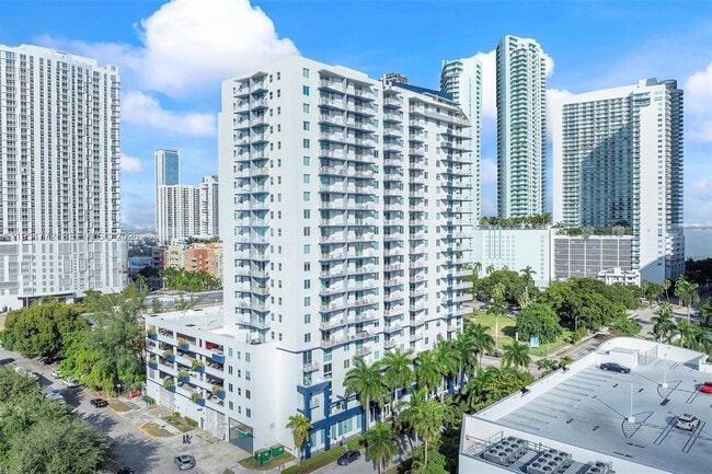 Building Photo - 275 NE 18th St