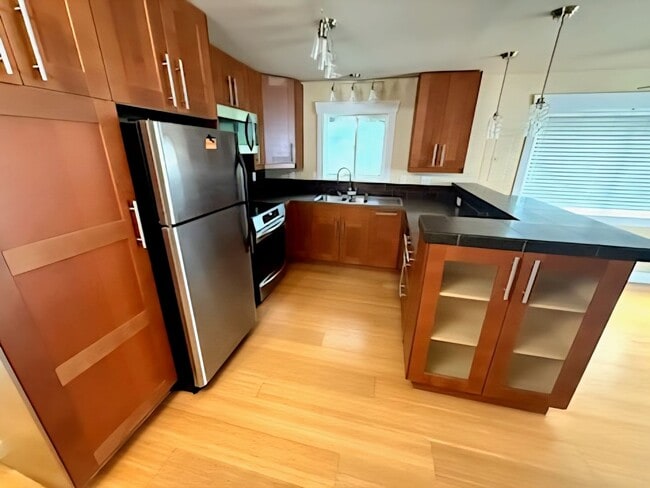 Building Photo - Modern West Seattle Condo | Beautiful Two Bedroom with Private Balcony