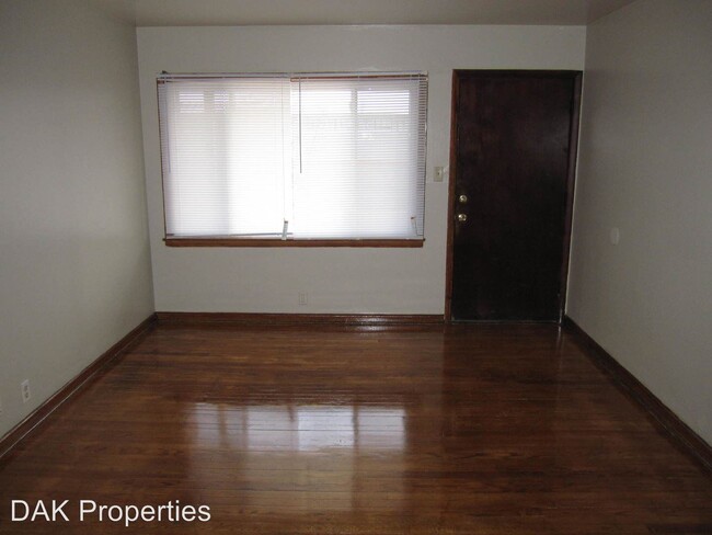 Building Photo - 5541 N Teutonia Ave
