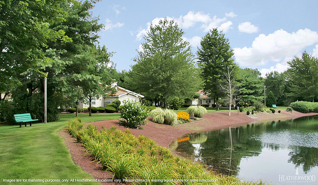 Building Photo - Crystal Pond