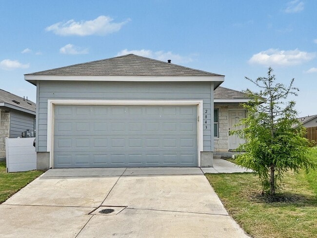 Building Photo - Charming Single-Story Converse Home