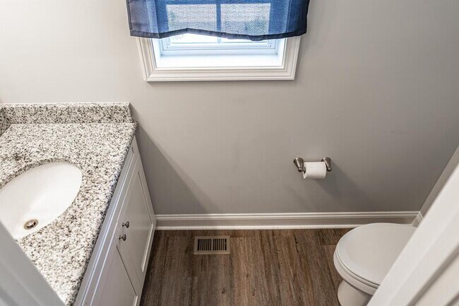 Building Photo - 1040 W Indiana Ave