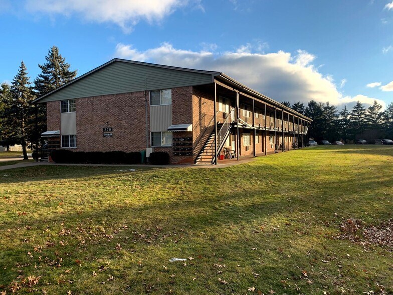 Interior Photo - Emerald Apartments