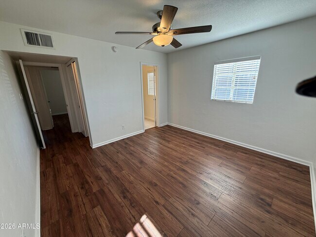 Building Photo - 2405 W Citrus Way