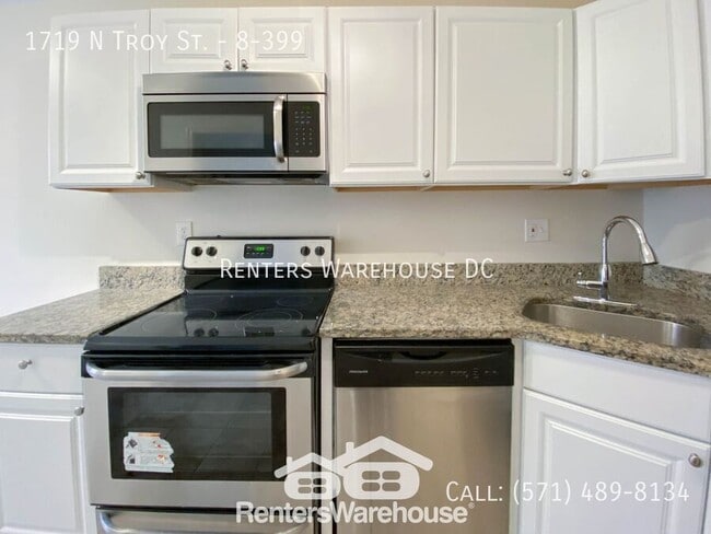 Building Photo - 1719 N Troy St