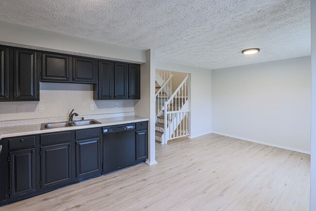 Building Photo - 426 Mystic View Turn