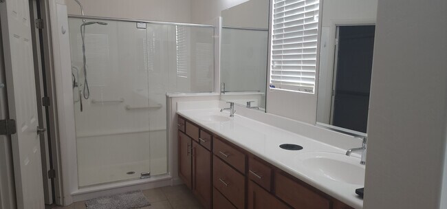 Building Photo - 3350 Big Sky Dr