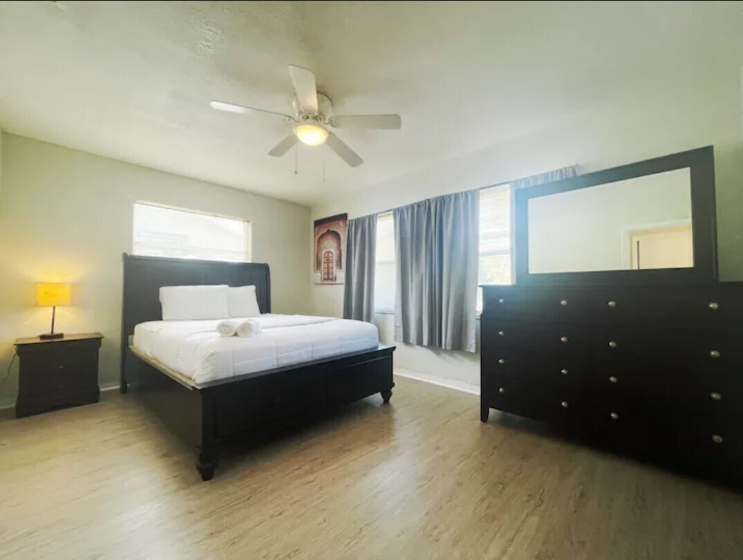 Master Bedroom - 1078 58th Ave S