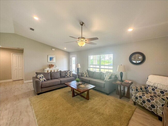 Building Photo - 11707 Willmington Blvd