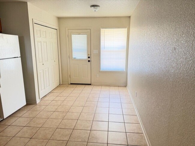 Building Photo - 3606 Littleleaf Dr