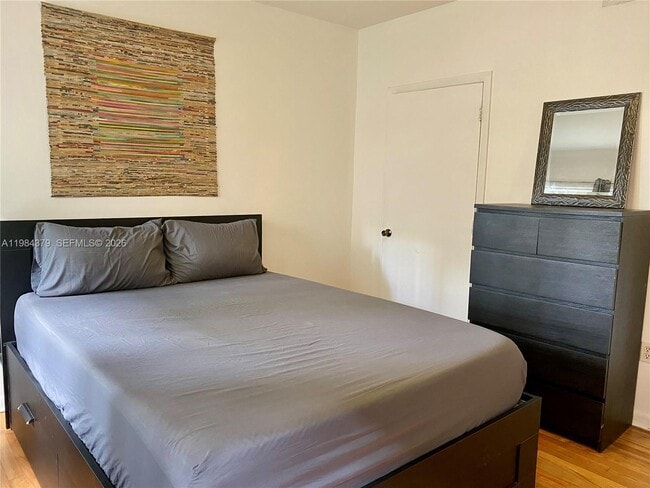 Building Photo - 1521 Lenox Ave.