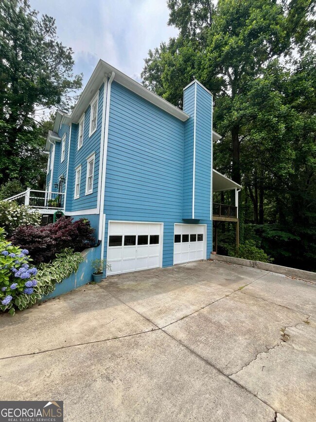 Building Photo - 93 Radford Cir SW