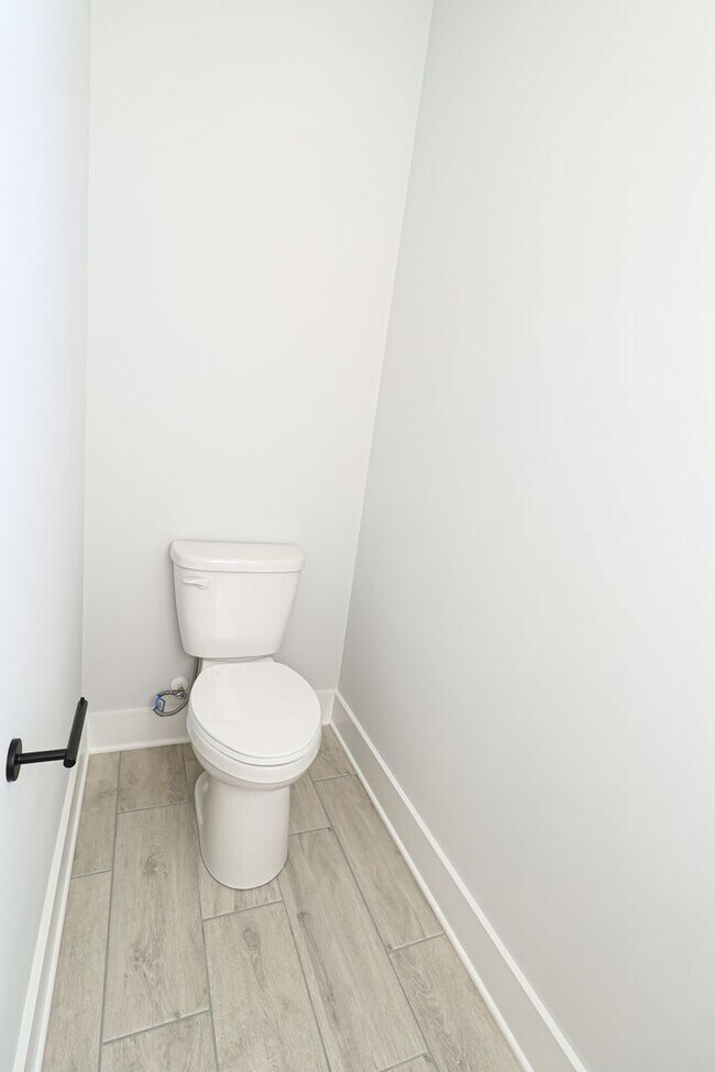 Building Photo - Luxury New Construction Townhome in Bryant...