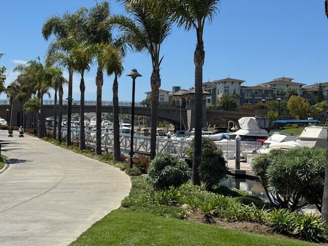 Building Photo - 4324 Tradewinds Dr