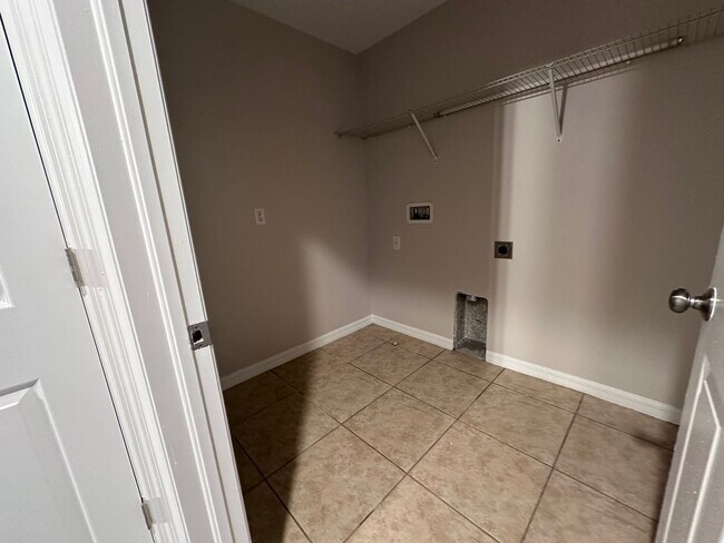 Building Photo - 6307 Pin Cherry Pl