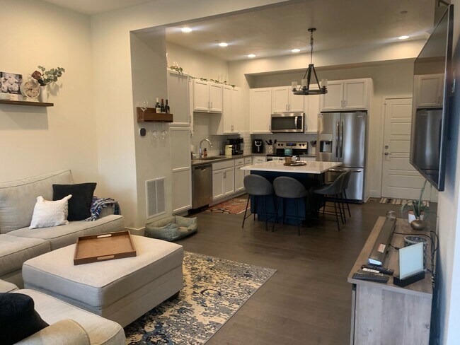 Building Photo - 3B/3.5B Downtown Superior Townhome - Built 2019!-Available June 2