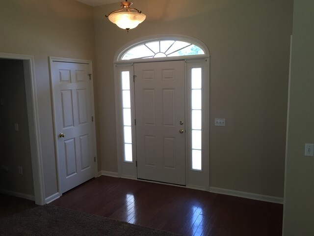 Building Photo - 381 Laurel Hill Cir