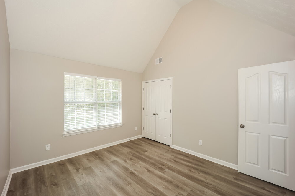 Building Photo - 6 St Charles Pl