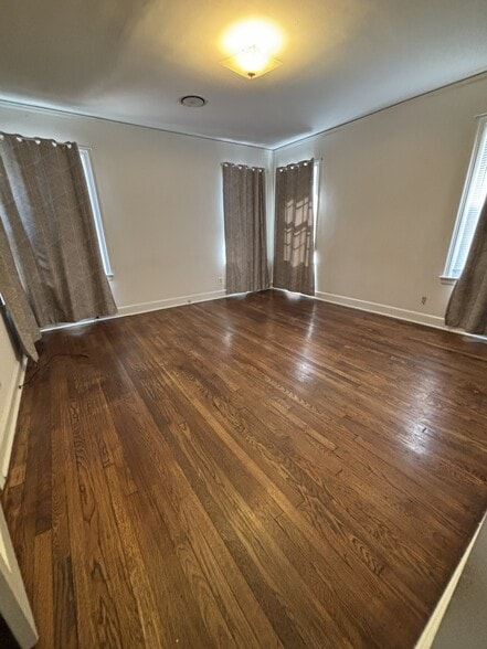 Building Photo - 3659 Highland Park Pl