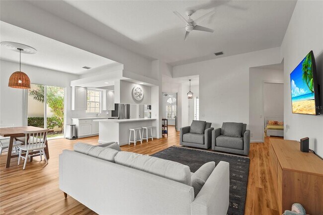 Building Photo - 7716 Uliva Way