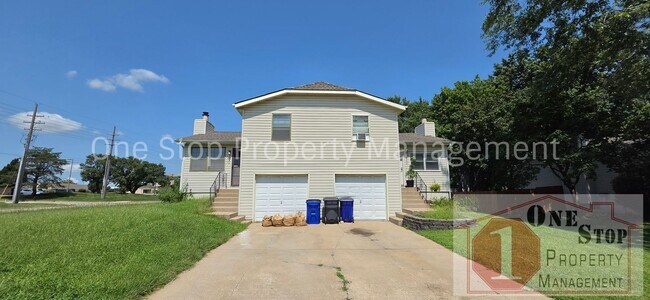 Building Photo - 1300 E 152nd Terrace