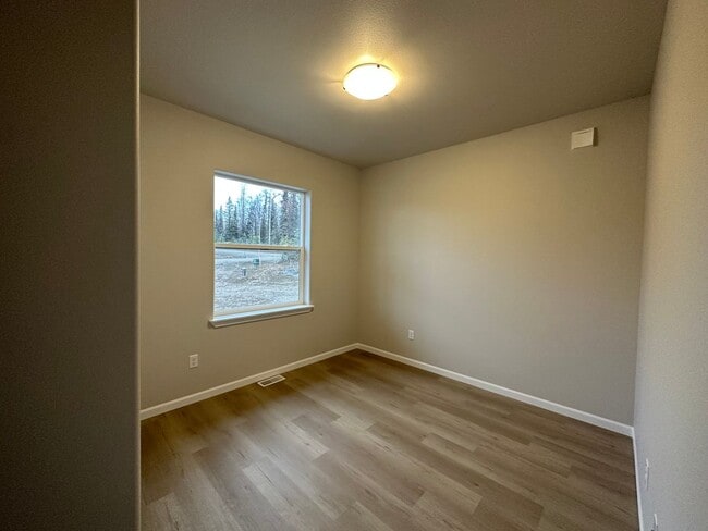 Building Photo - 640 Wortham Ave