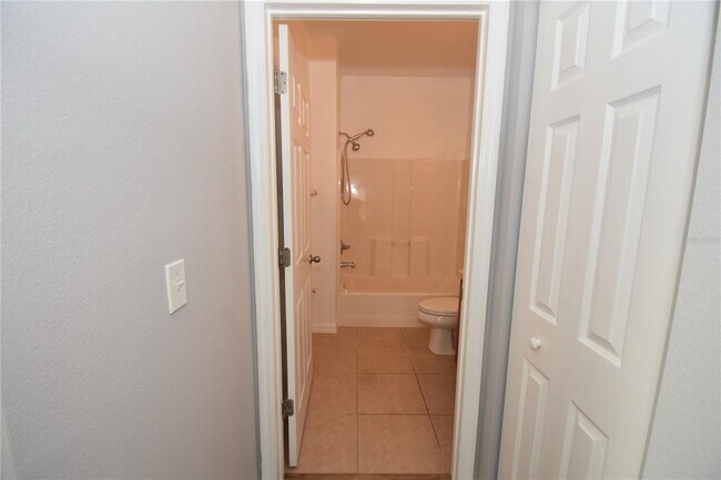 Building Photo - 6 Kathleen Trail